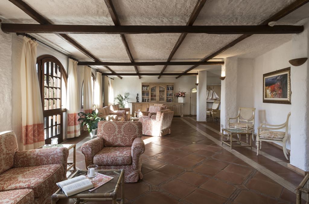 Hotel La Bisaccia Baja Sardinia Exterior foto