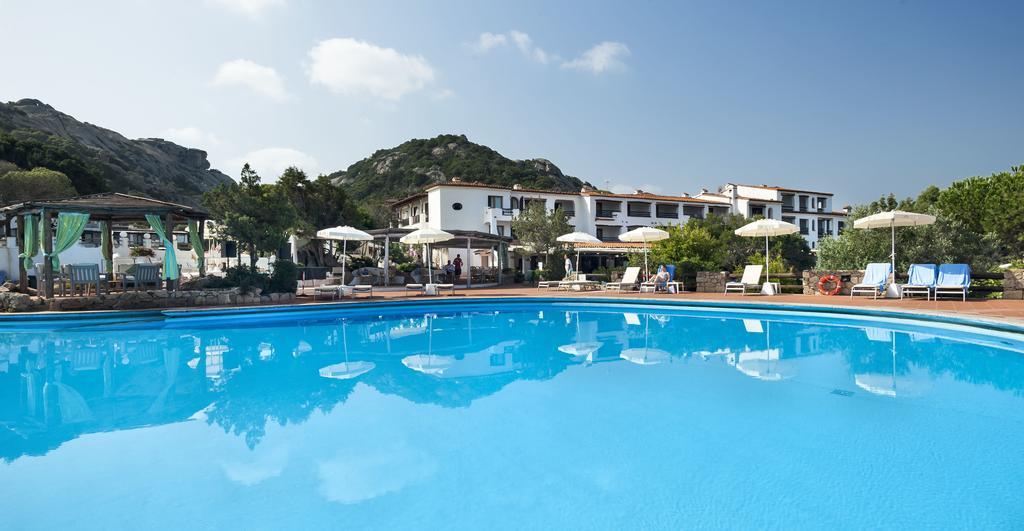 Hotel La Bisaccia Baja Sardinia Exterior foto